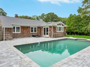 81 Roses Grove Rd, Southampton, NY 11968