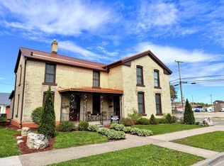 201-203 S Beaumont Rd, Prairie Du Chien, WI 53821