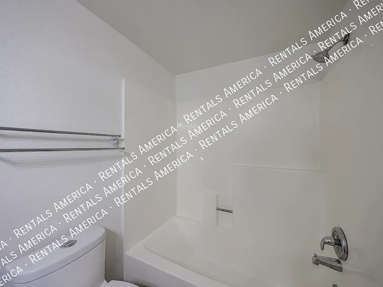 4608 W Maryland Ave #208 — Photo 22
