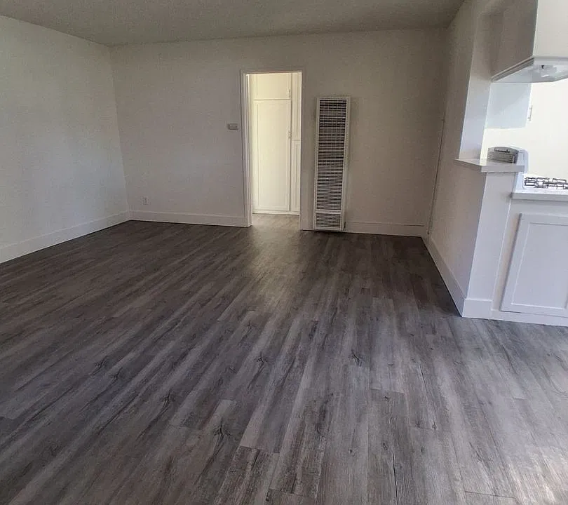 143 - Colima Villas Apartments