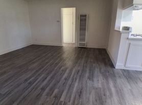 143 - Colima Villas Apartments