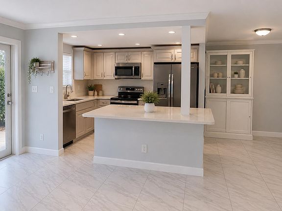 5th image of 517 Dotterel Rd APT 31B