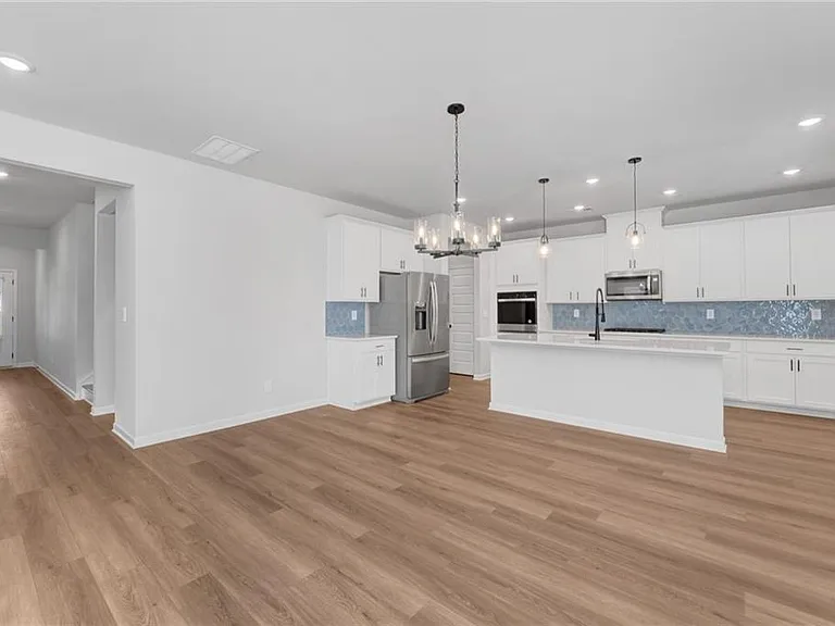 2929 Sweet Red Cir — Photo 24