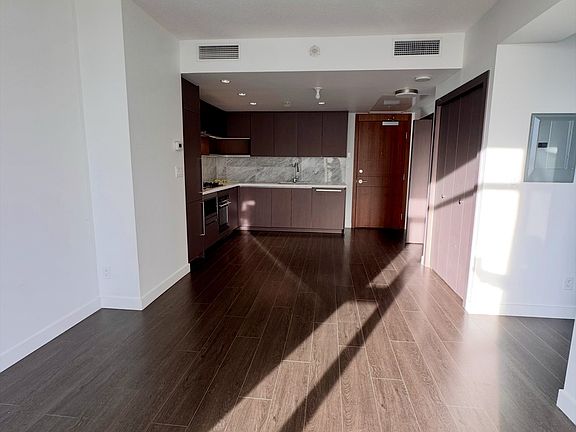 5th image of 6538 Nelson Ave