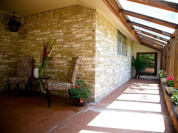 5th image of 1511 Sunrise Cir
