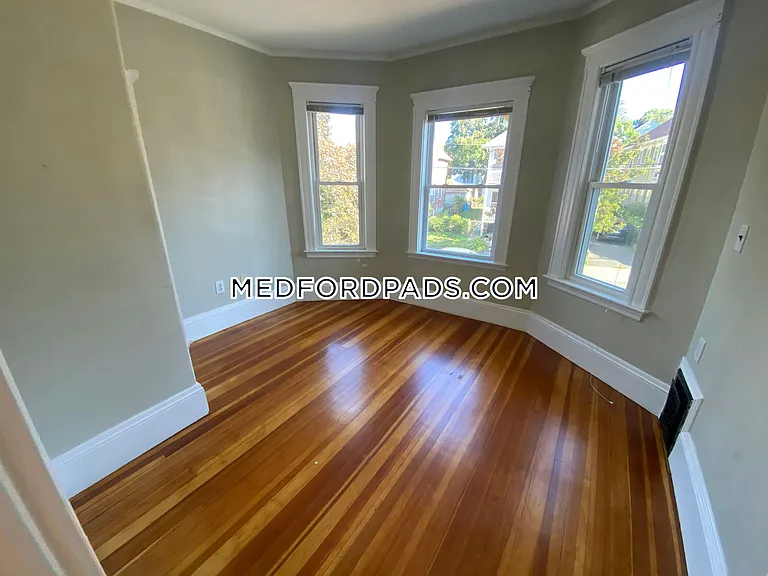 111 North St — Photo 8