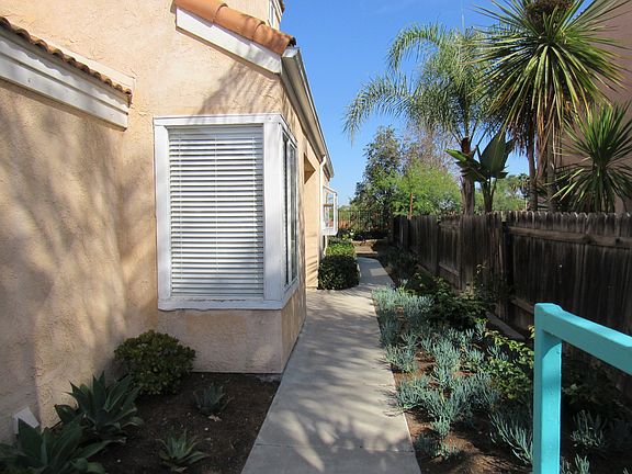3rd image of 5168 Baywood Cir