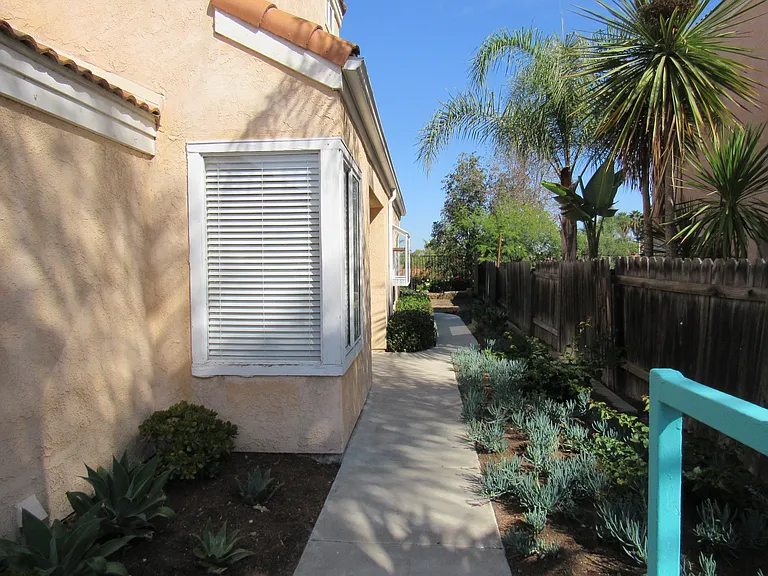 5168 Baywood Cir — Photo 3