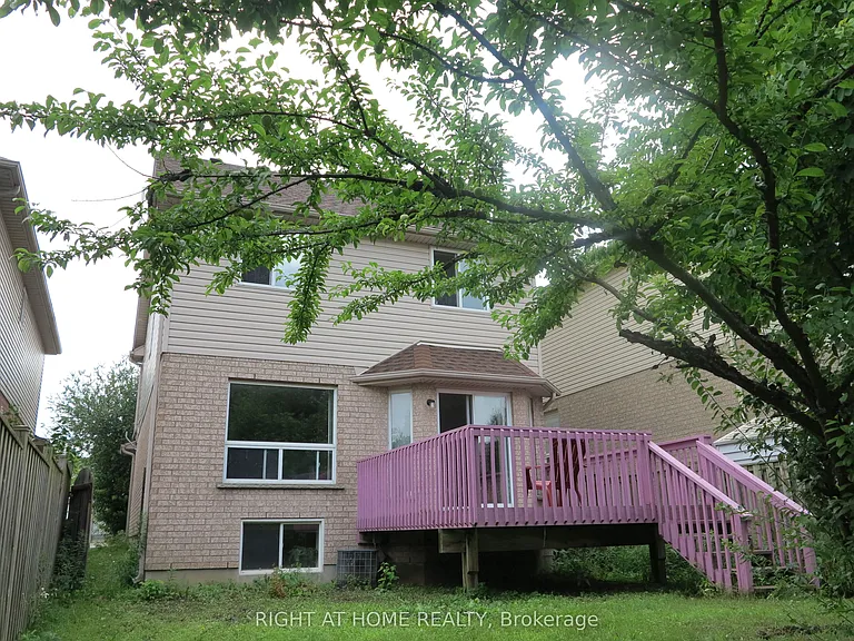 692 Oakcrossing Rd — Photo 28