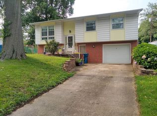 3 Biscayne Dr, Edwardsville, IL 62025