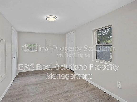 5th image of 2520 Grand Blvd