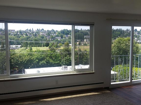 2nd image of 2515 14th Ave W APT 26