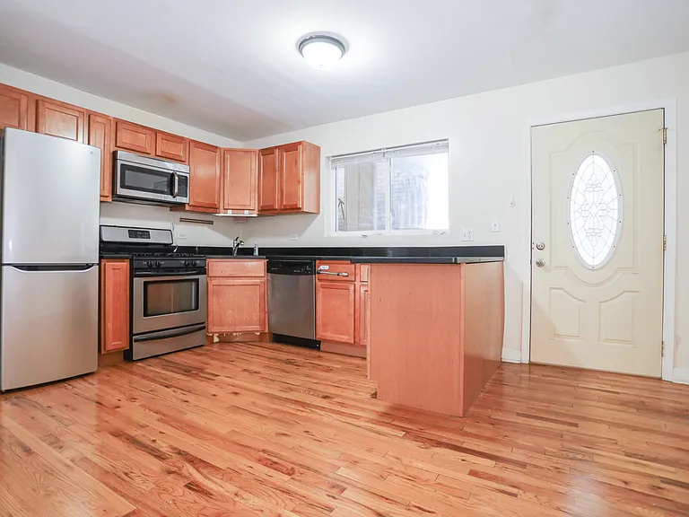 6414 N Ridge Blvd #2K — Photo 2