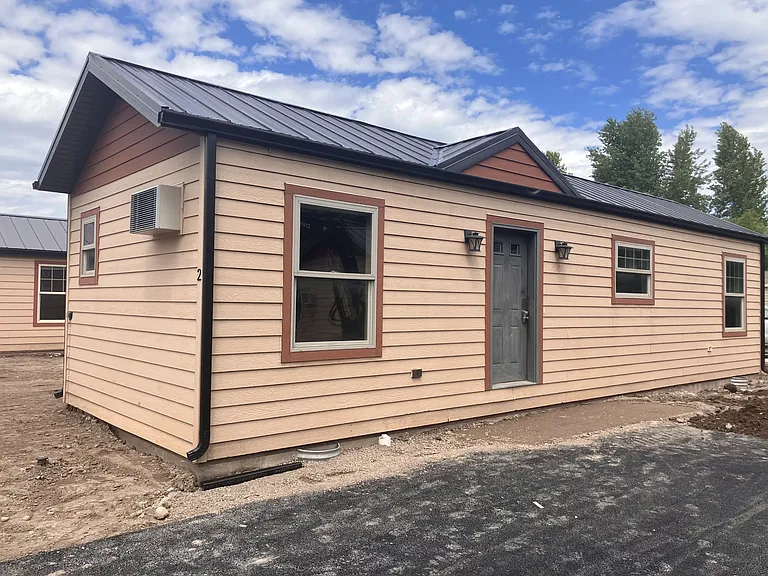 111 E Cottonwood Dr #11 — Photo 1