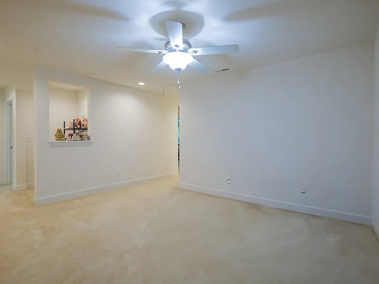 411 Alamosa Pl — Photo 49