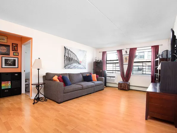130 Lenox Ave APT 310, New York, NY 10026