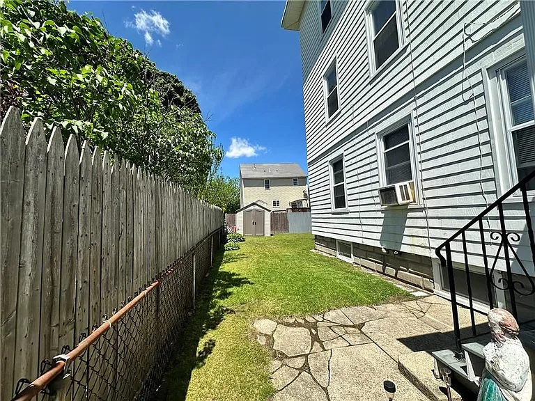 14 Courtland St #3 — Photo 17