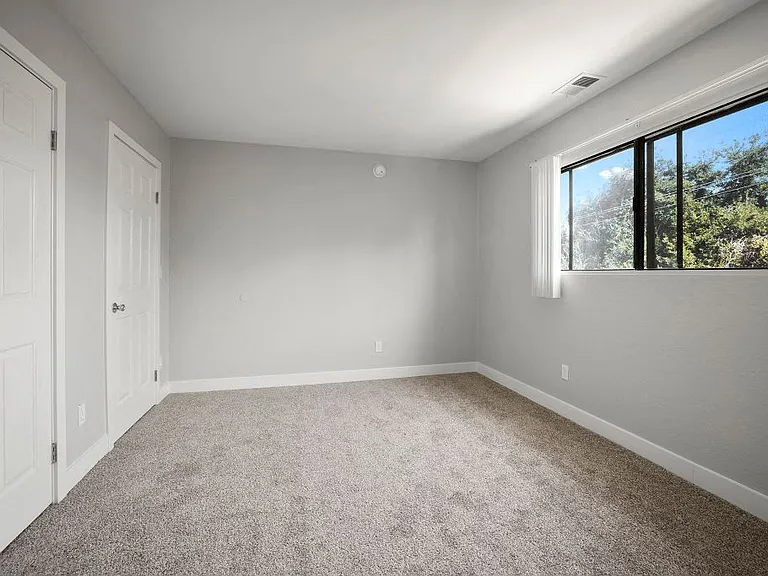 Brody Terrace Apartments — Photo 54
