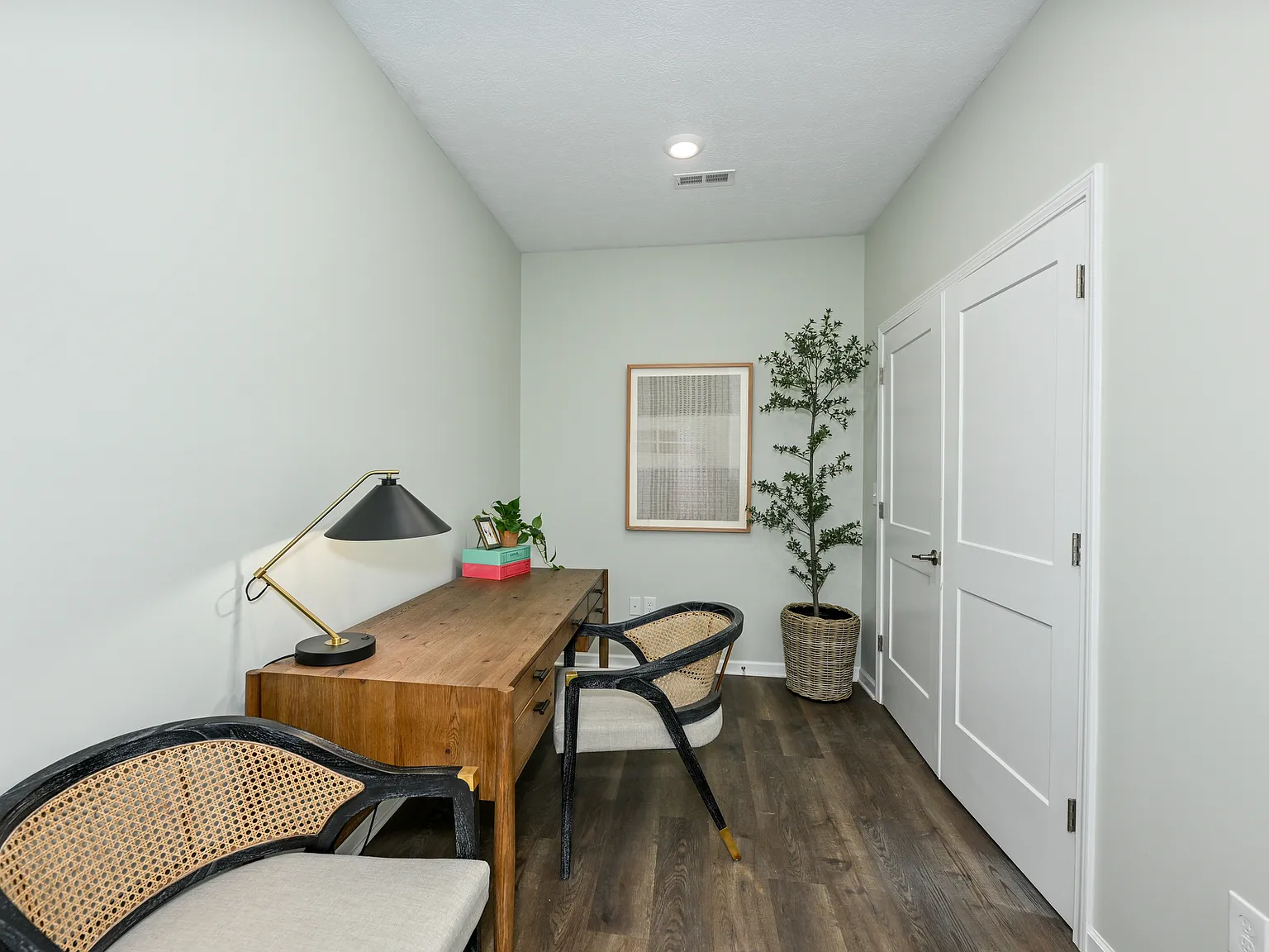 White Pond Apts-E (2033-2043 Patrick) — Photo 2