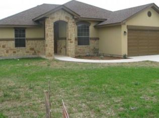 833 Arvin St, Seguin, TX 78155