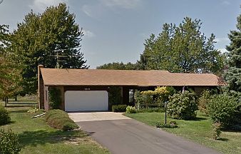 Front of House/Driveway
