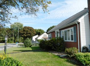 8 Finnway St, Billerica, MA 01821