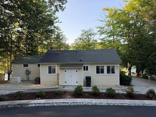 75 Winter Rd — Photo 44