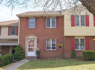5206 Lantern Hill Dr, Pittsburgh, PA 15236