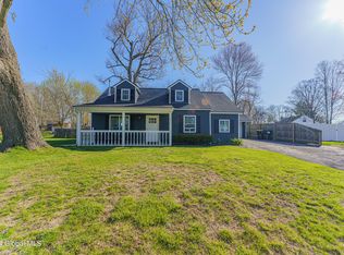 1036 Palazini Dr, Schenectady, NY 12303