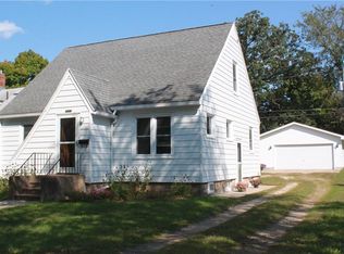 1108 8th St E, Menomonie, WI 54751