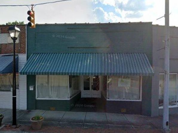 157 N Fieldcrest Rd #1