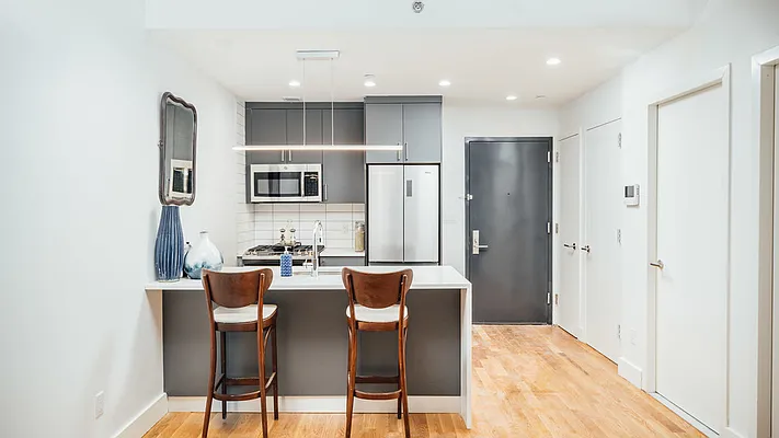 Rented by Nooklyn NYC LLC | media 68