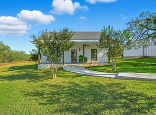 1459 County Road 120, Floresville, TX 78114