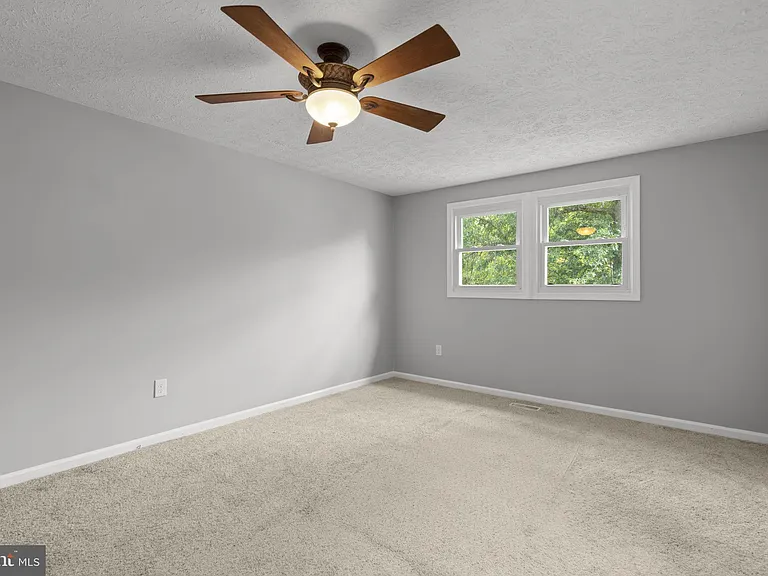 8428 Braddock Way — Photo 21