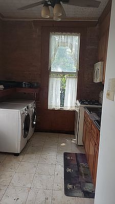 2nd image of 660 Carroll St APT 2L