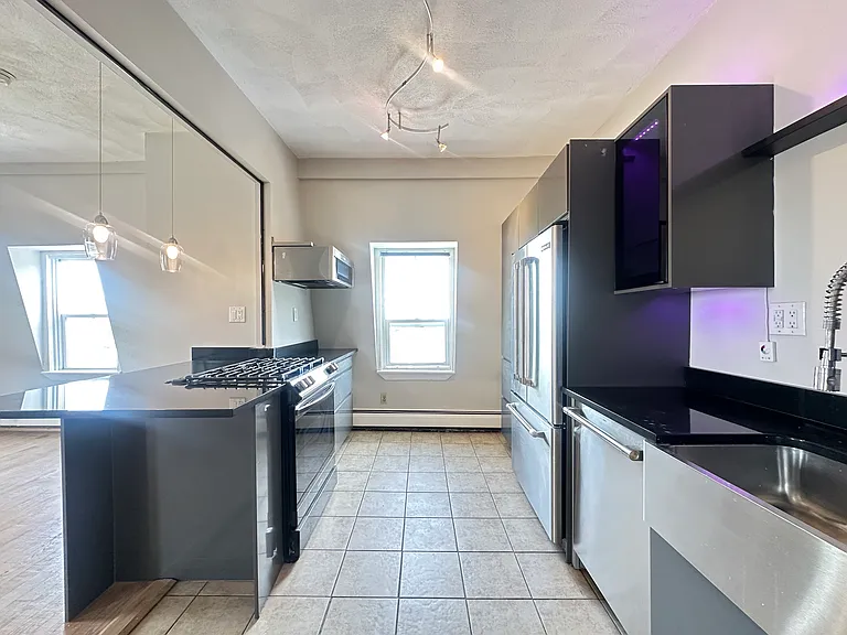 253 Federal St #3 — Photo 10