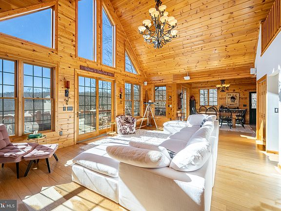 5th image of 166 Southridge Dr