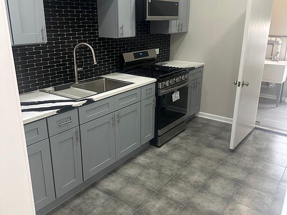 2nd image of 4748 N Kedzie Ave Unit 2