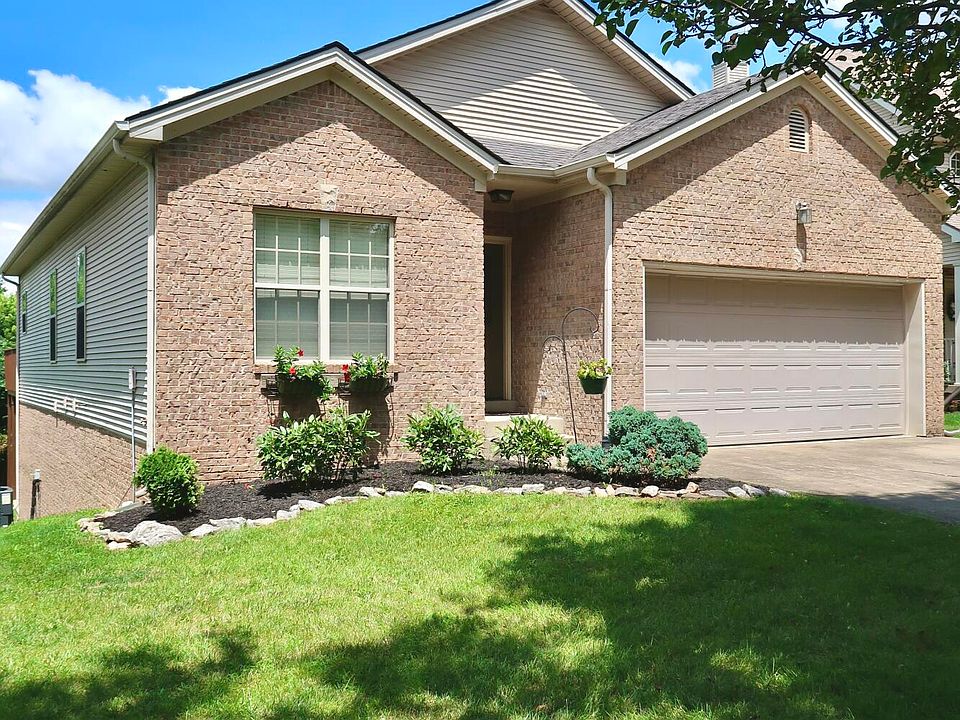1st image of 881 Lauderdale Dr