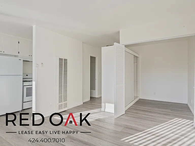 333 N Brand Blvd #20 — Photo 3
