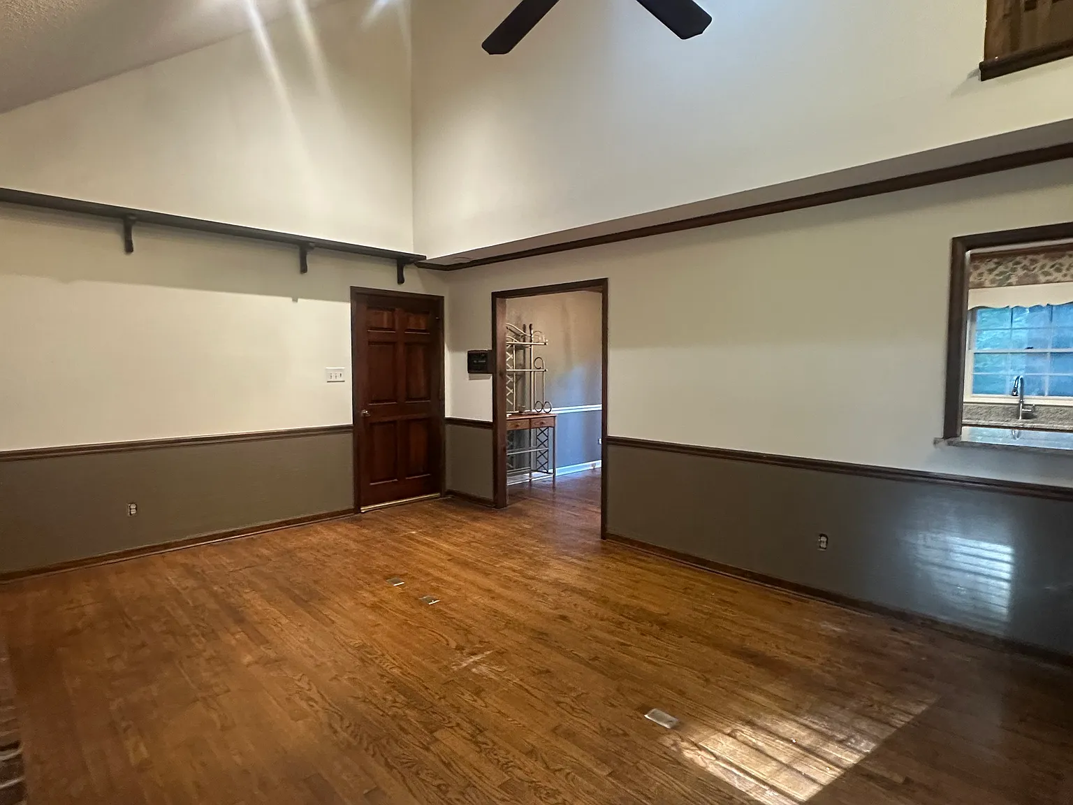3 bed, 1332 sqft, $1,600 — Photo 2
