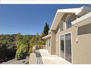 4th image of 347 Summit Dr