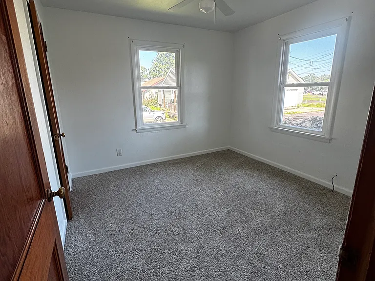 408 Christopher St — Photo 8