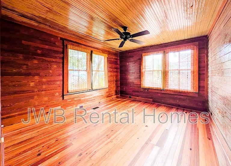 1619 Challen Ave — Photo 6