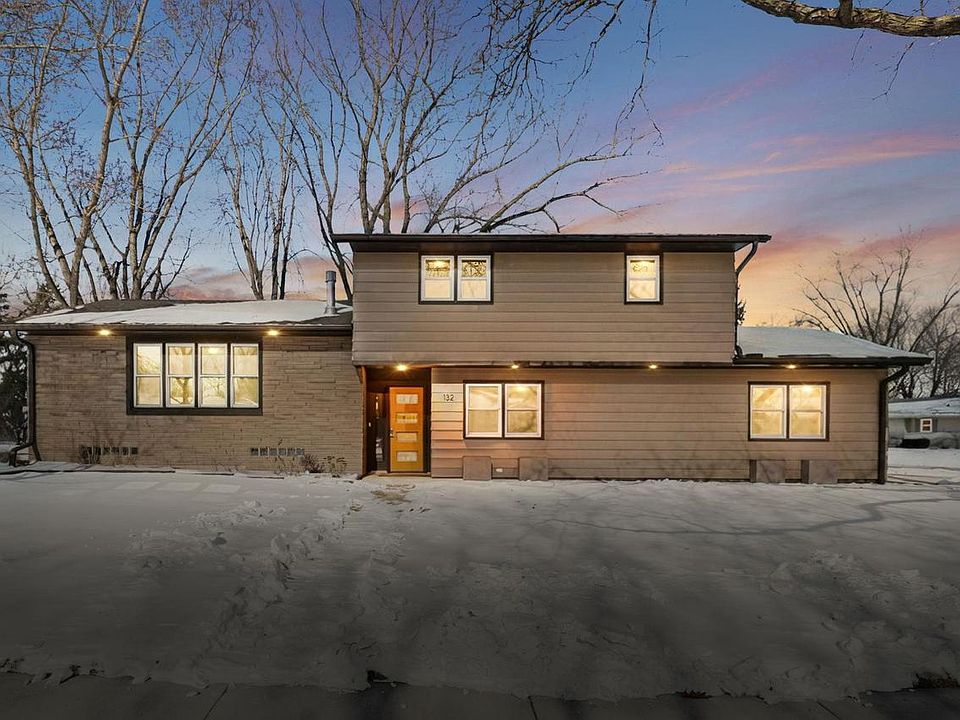 1st image of 132 West Macarthur Street