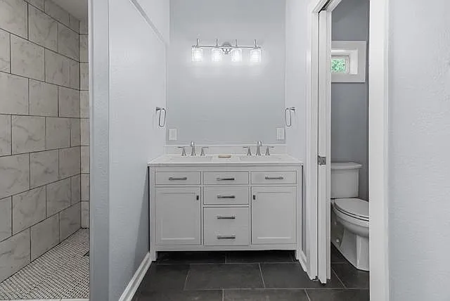 835 S Robertson Ave — Photo 14