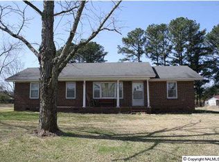 121 H T Greer Rd, Albertville, AL 35951