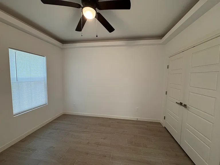 901 Yuma Ave #100 — Photo 11