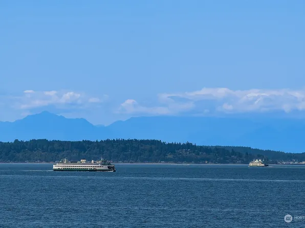 2104 Alki Avenue SW #401, Seattle, WA 98116