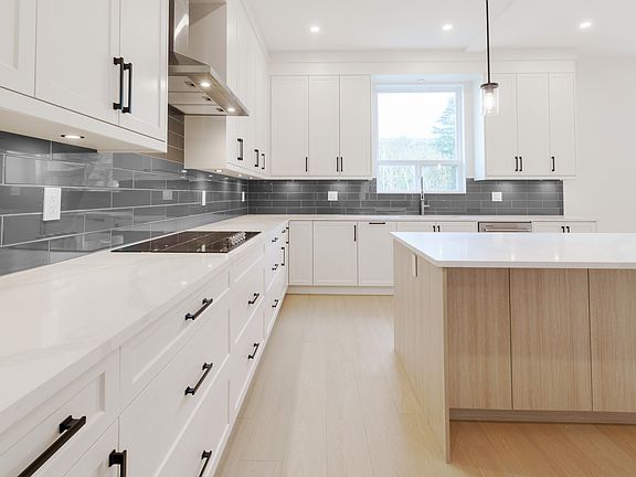 5th image of 11002 243b St